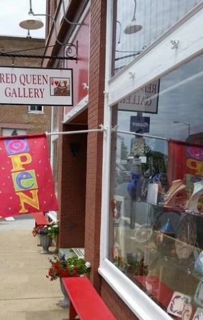 red-queen-gallery